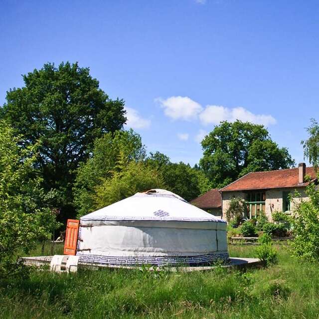 Yourtes de la Ferme des Ânes de Vassivière