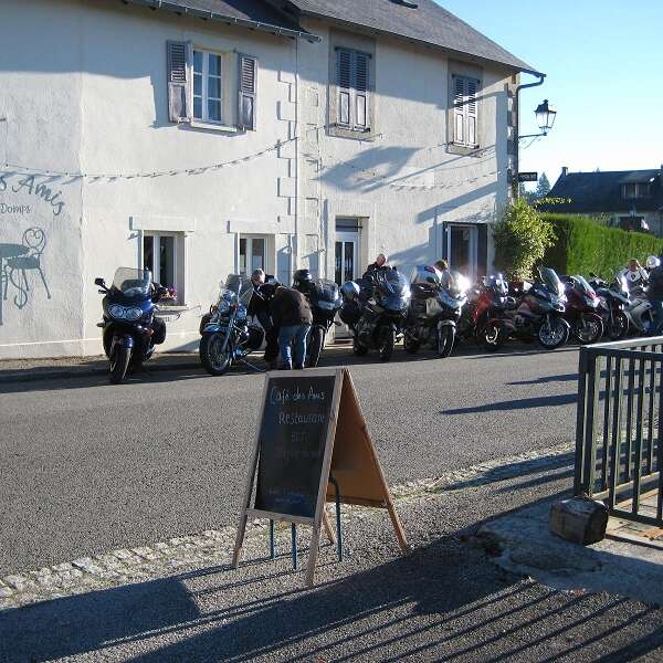 Le Café des Amis