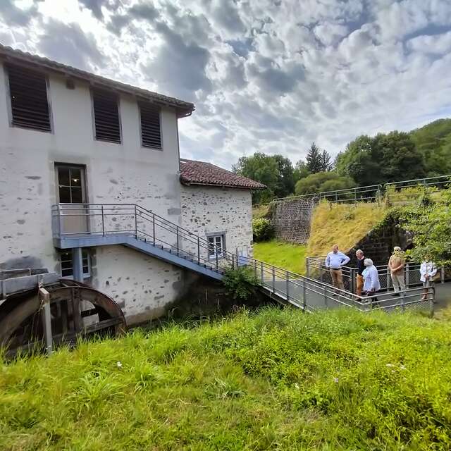 Le Moulin du Got : Visite d'un moulin à papier toujours en activité