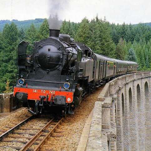 Train touristique à vapeur : Circuit des Gorges de la Vienne - 5 août