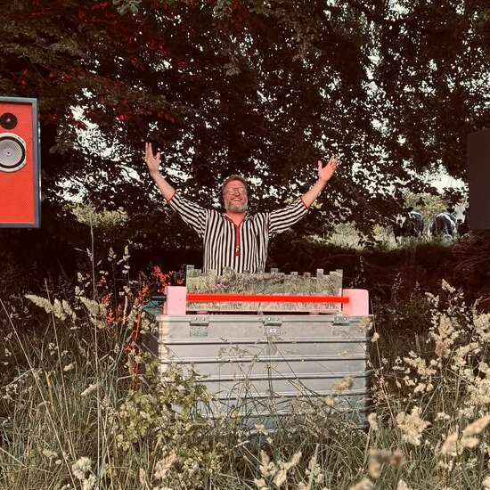 DJ Just Ici + Eqar