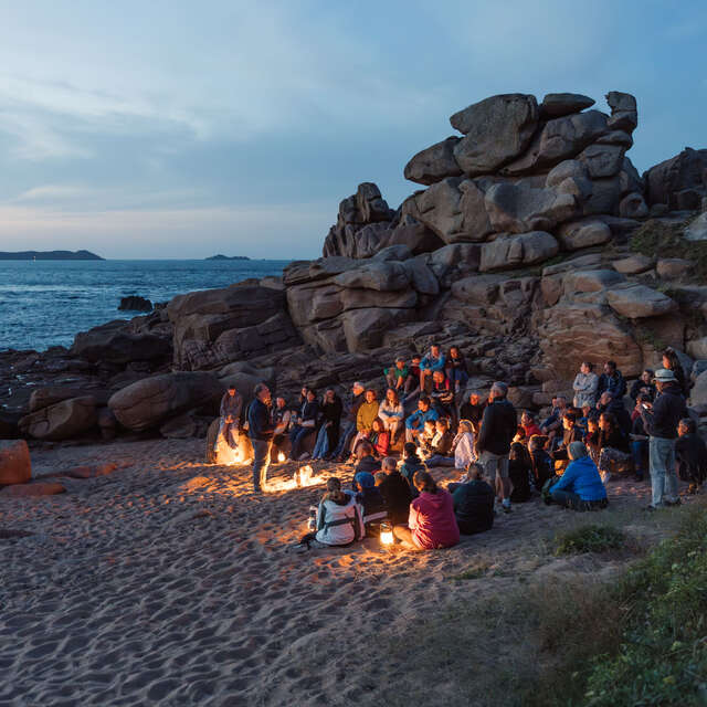 Balades contées nocturnes à Ploumanac'h ou dans la Vallée des Traouïéro