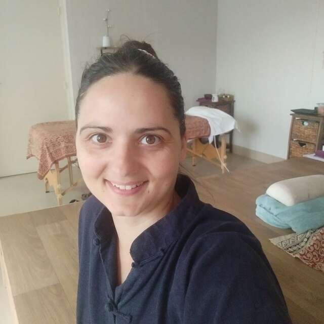 Massages traditionnels sur-mesure & yoga-thérapie