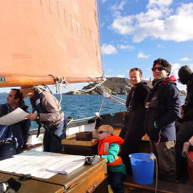 Initation à la voile sur l'Ar Jentilez