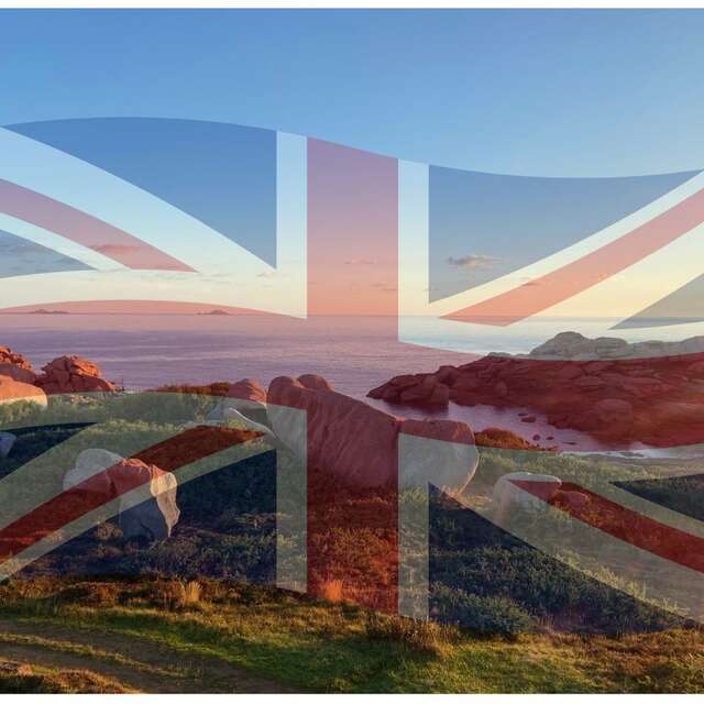 Explore the history and wildlife of the Pink Granite Coast at Ploumanac'h, in English !