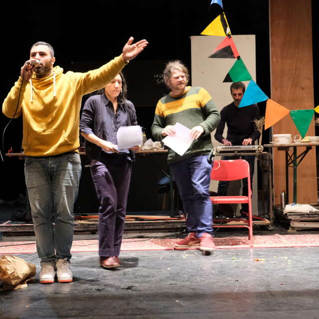 La Foutue Bande [de loin de la Palestine]