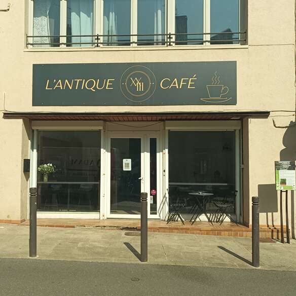 L'Antique XXIII Café