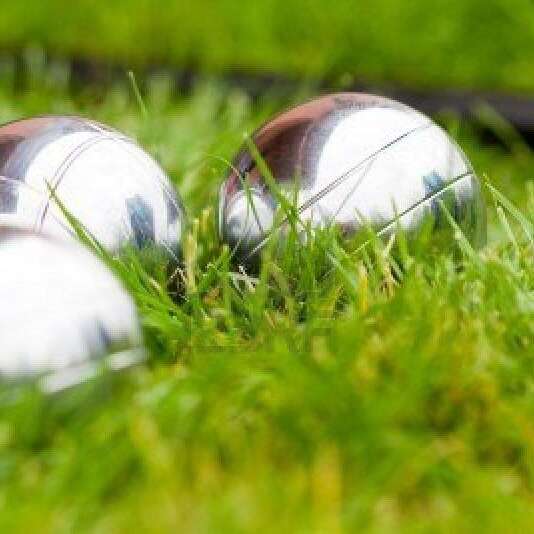 Concours de pétanque
