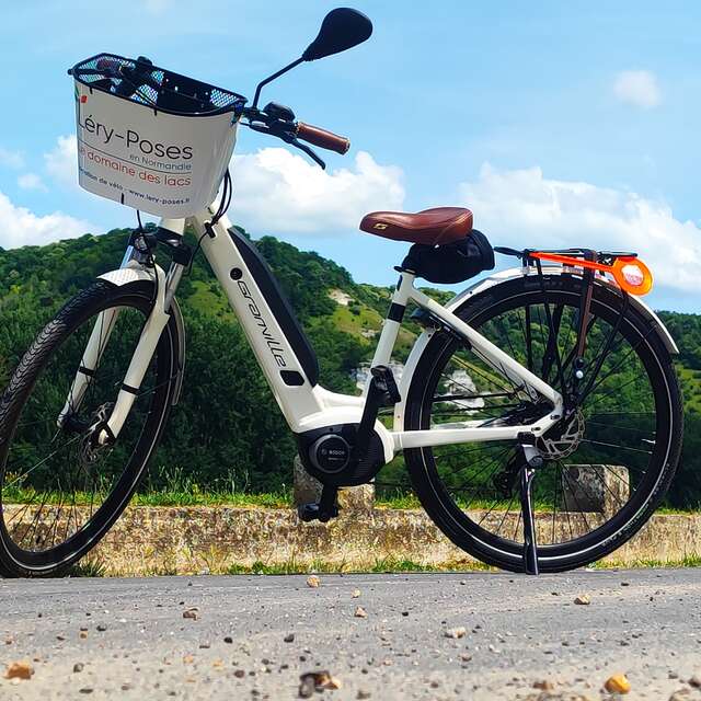 Location vélos électriques au Parc de Léry-Poses