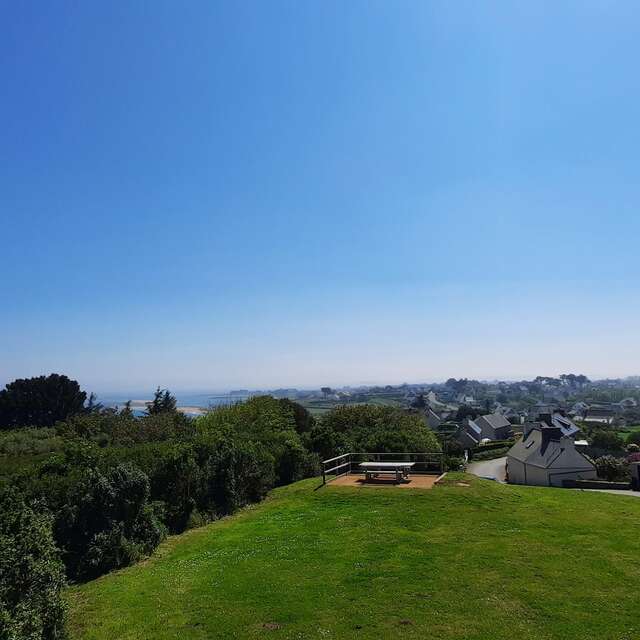 Aire de de Créac'h Maout