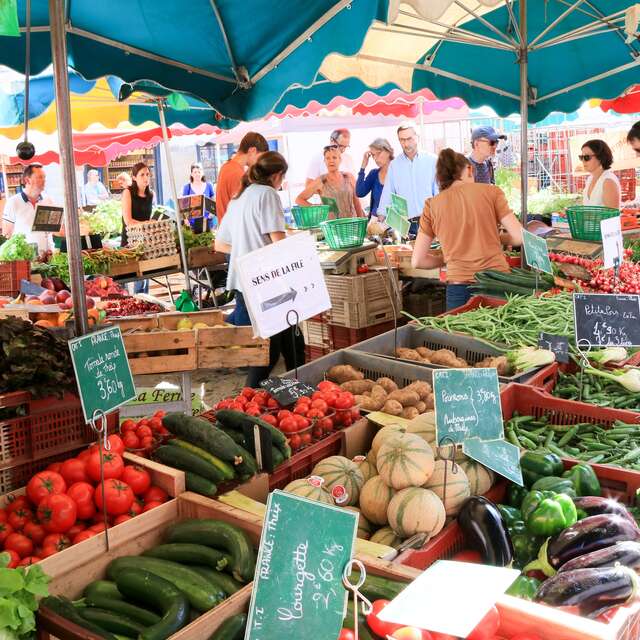 Marché estival de Port Blanc