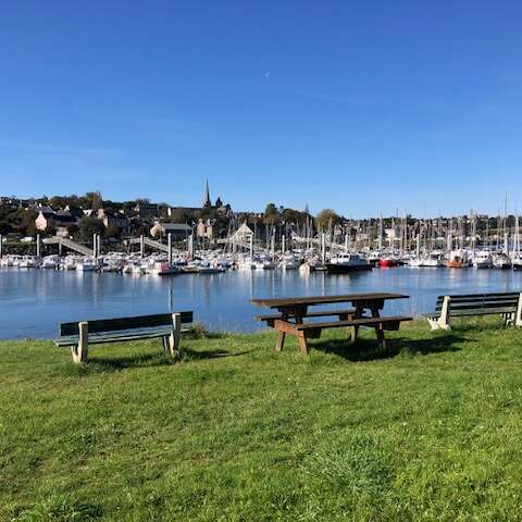 Aire du vieux pont de Tréguier