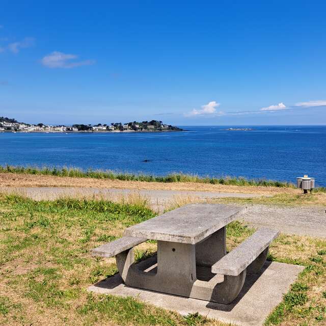 Aire de la plage des Curés