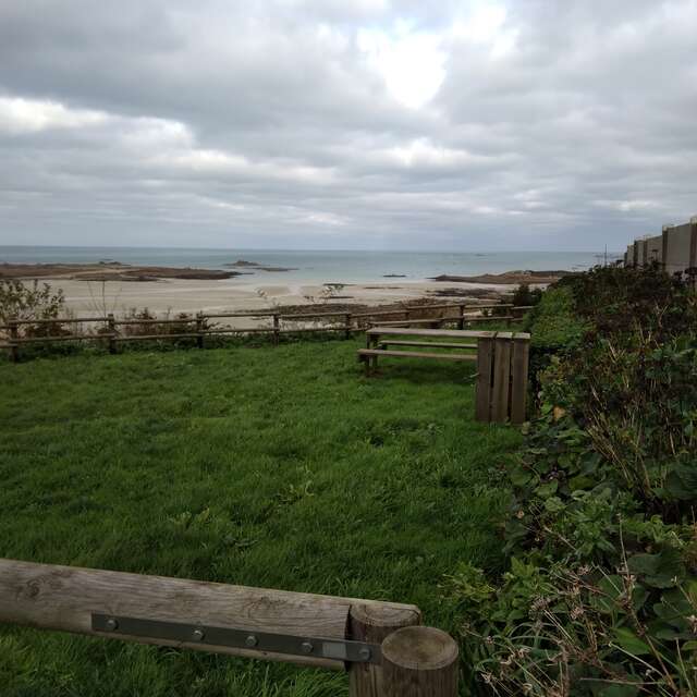 Aire de la rue de Port l'épine