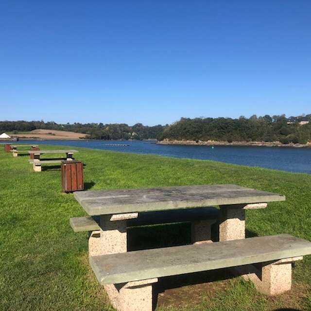 Aire du port de plaisance de Tréguier