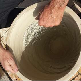 Atelier : fabrication d'une bouse de corne populaire