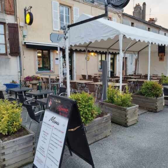 Bar-Restaurant Le Vieux Cèdre by l'Epicurien