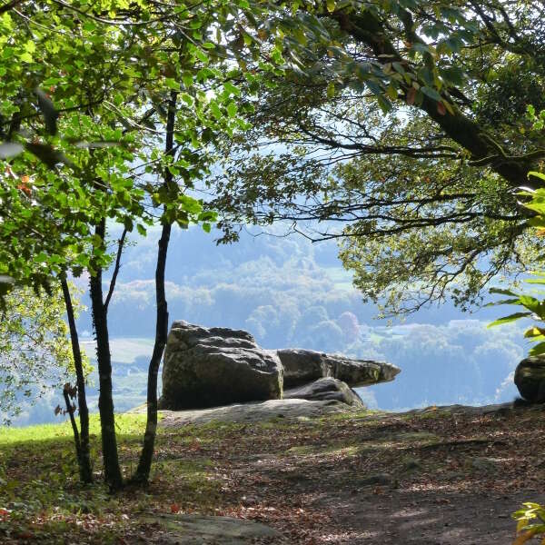 Point de vue - La Pierre Branlante