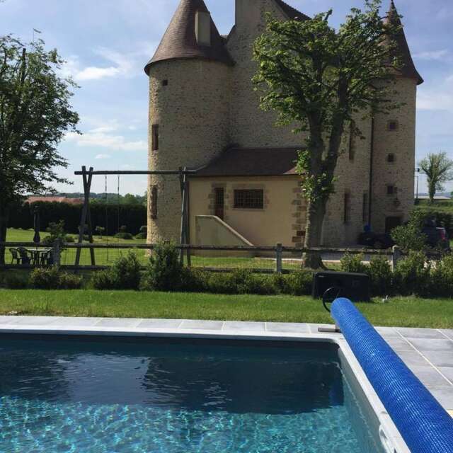 CHÂTEAU DE RÉVILLE