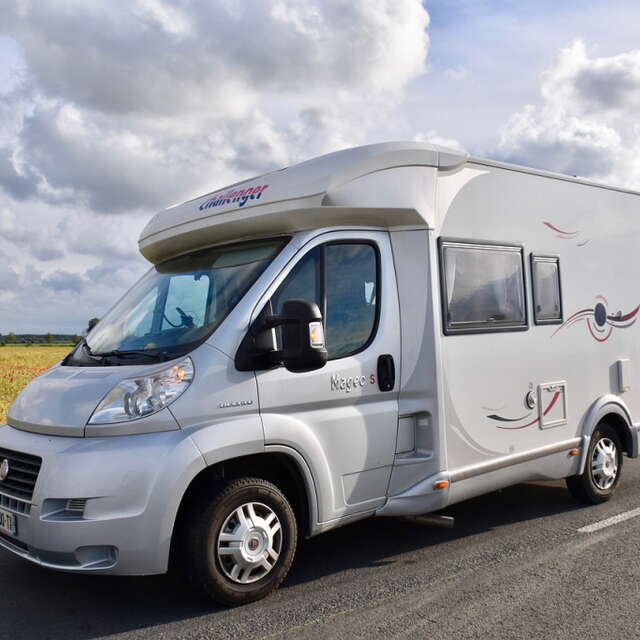 Aire d'accueil camping-car de Fréaudour