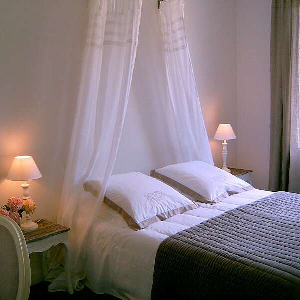 Villa Camille : La Chambre "Romantique"