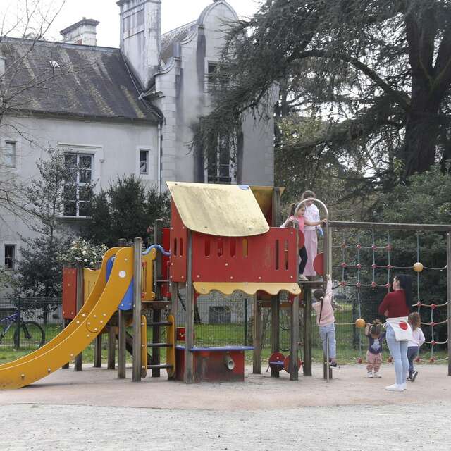 Aire de jeux - Parc Lawrance