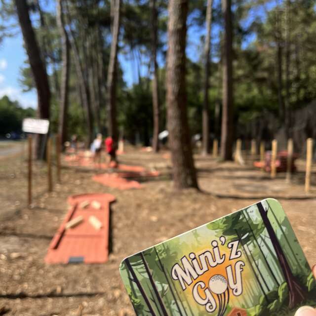 Mini'z Golf - Mini Golf