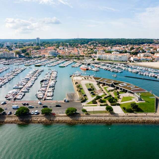 Spécial Marathon : Port maritime et quartier de l'Aiguillon