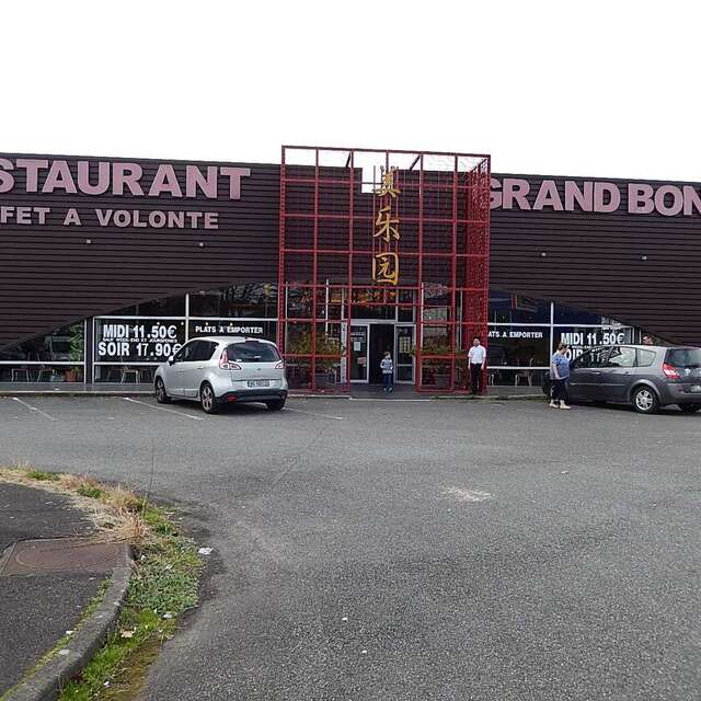 Au Grand Bonheur