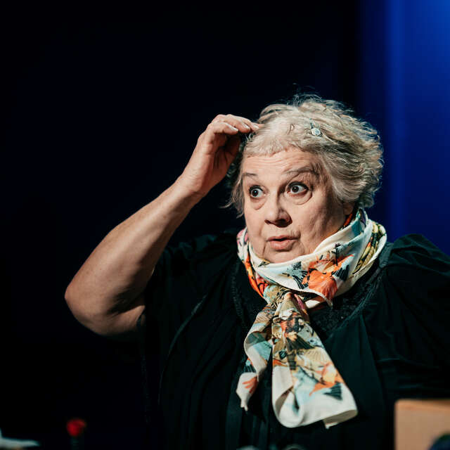 PAULINE & CARTON
