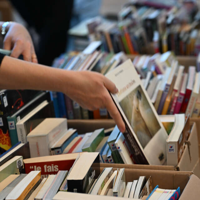 GRANDE BRADERIE DE LIVRES DE LA MÉDIATHEQUE DÉPARTEMENTALE