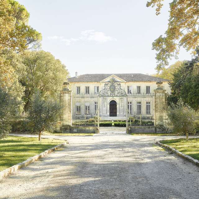 CHÂTEAU DE LA PISCINE