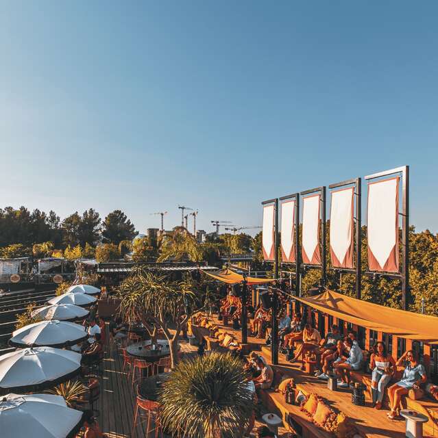COYOT BAR