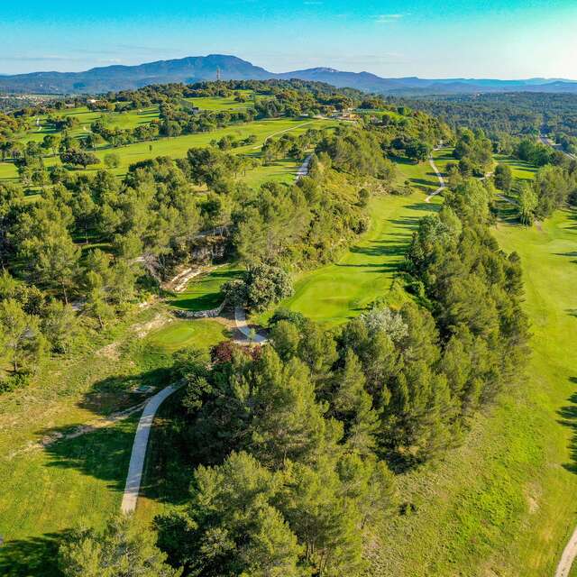 GOLFPLATZ COULONDRES