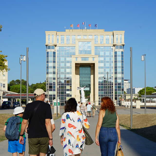 AU COEUR DE LA SÉRIE UN SI GRAND SOLEIL : QUARTIERS CONTEMPORAINS