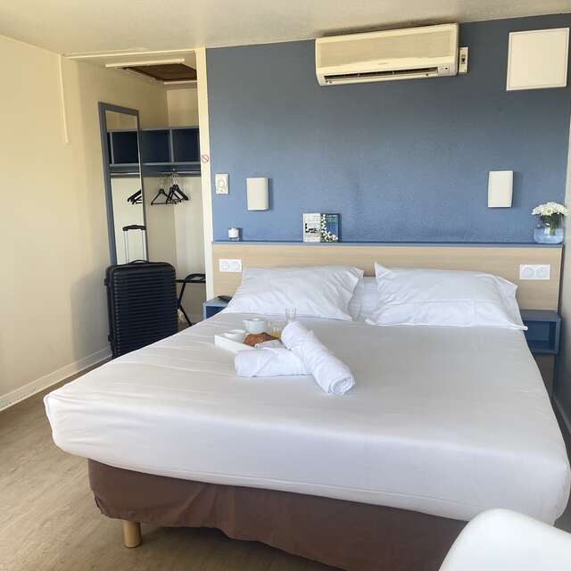 KYRIAD DIRECT MONTPELLIER SAINT JEAN DE VEDAS - LA PEYRIERE