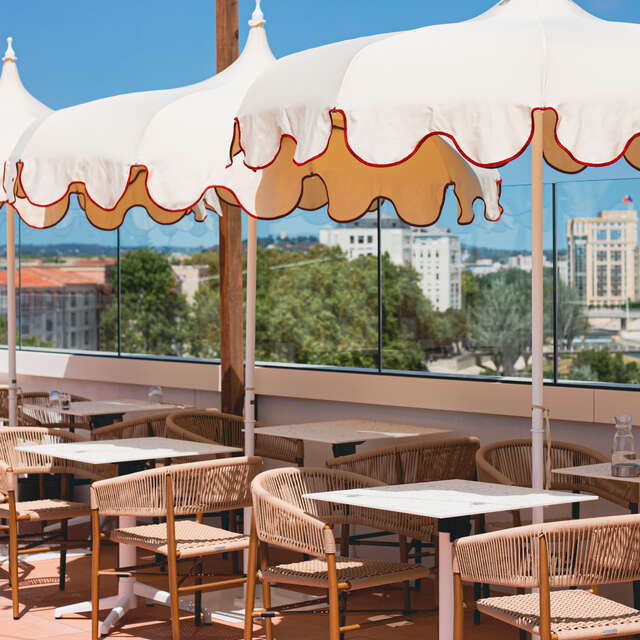 MIRANOVE RESTAURANT & ROOFTOP BAR