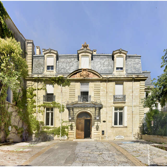 HÔTEL DE GRAVE