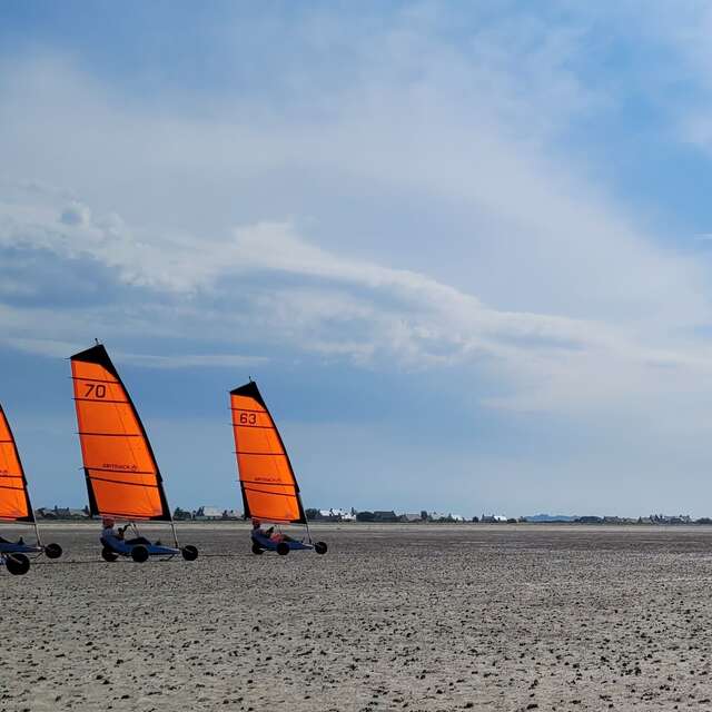 Centre de Char à Voile "Char En Baie"