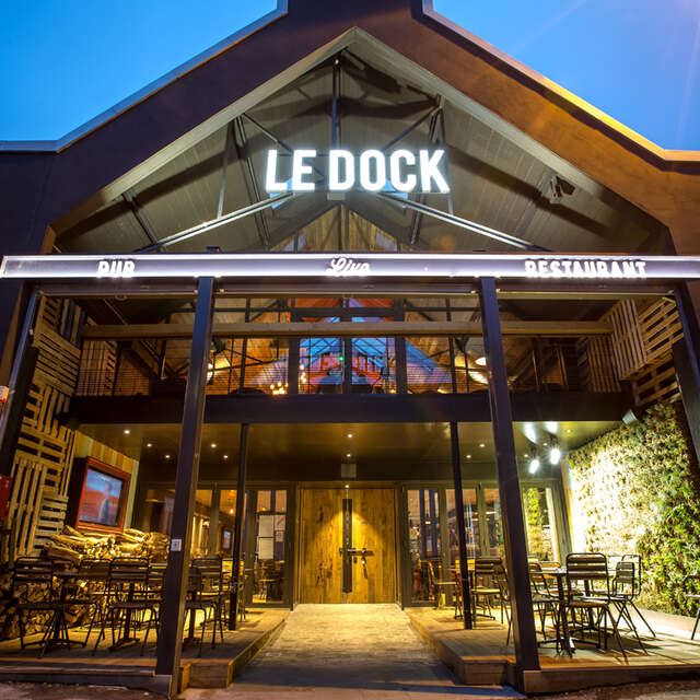 Le Dock