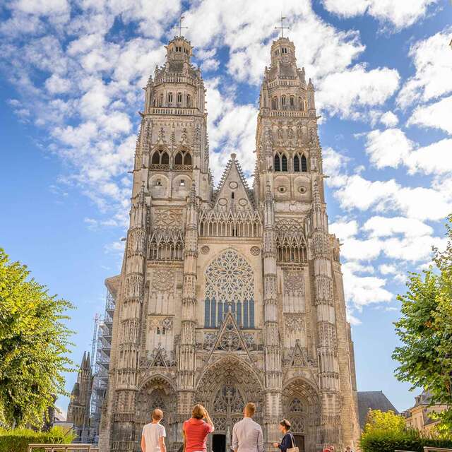 Visite Guidée : La cathédrale Saint-Gatien et ses vitraux
