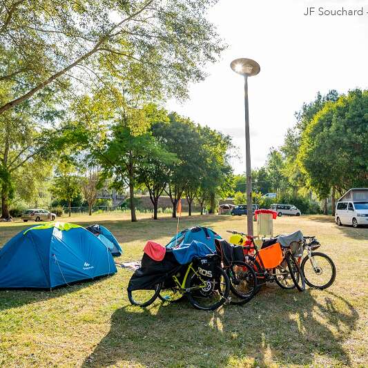 Camping River Camp
