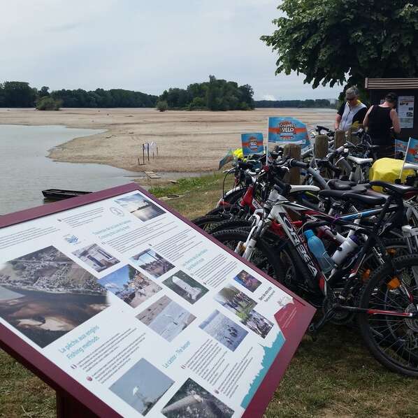 Les Echappées à vélo : De La Loire aux Moulins