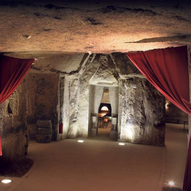 Cave de la Sibylle