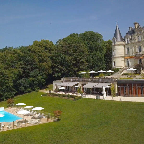 Château Hôtel Domaine de la Tortinière