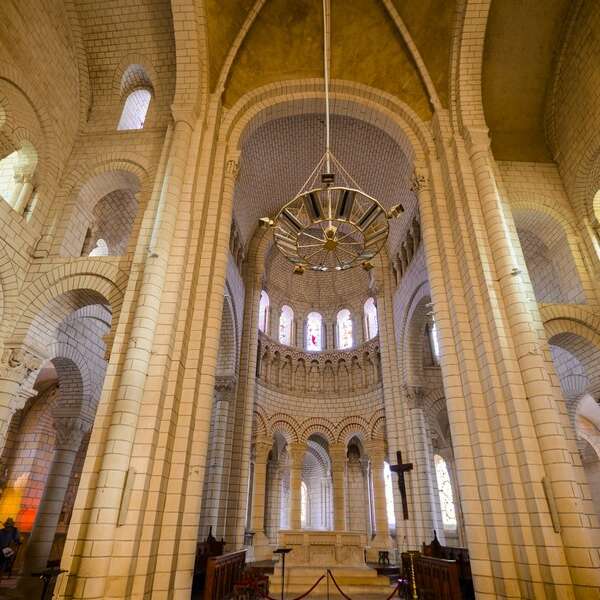 Eglise Abbatiale Saint-Pierre