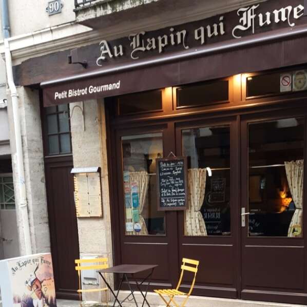 Au lapin qui fume