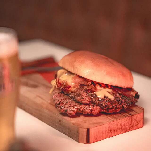 LE BISTROT MEDITERRANEE NAPO PIZZA