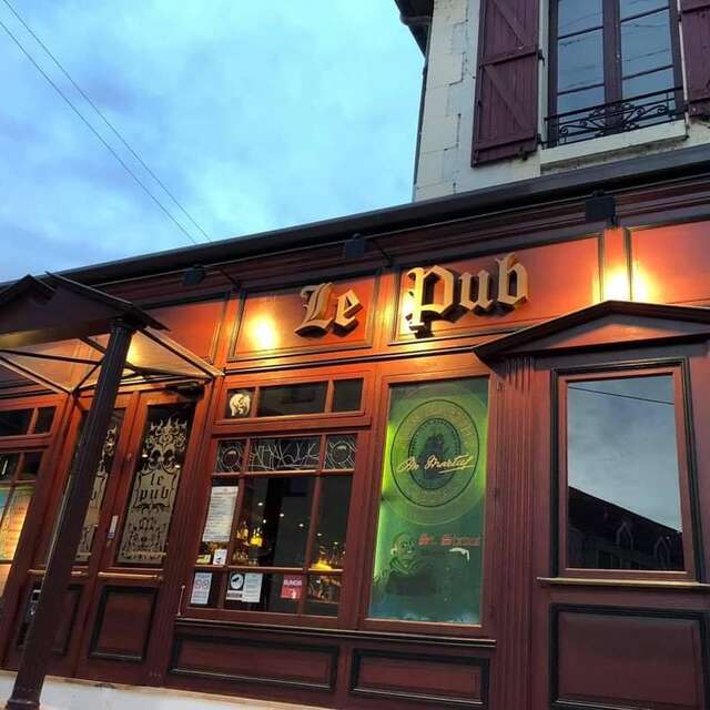 Le Pub