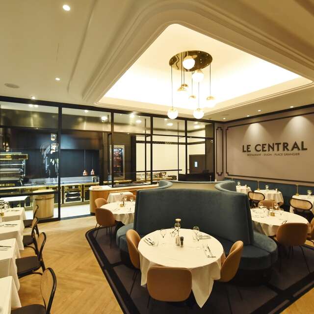 Le Central